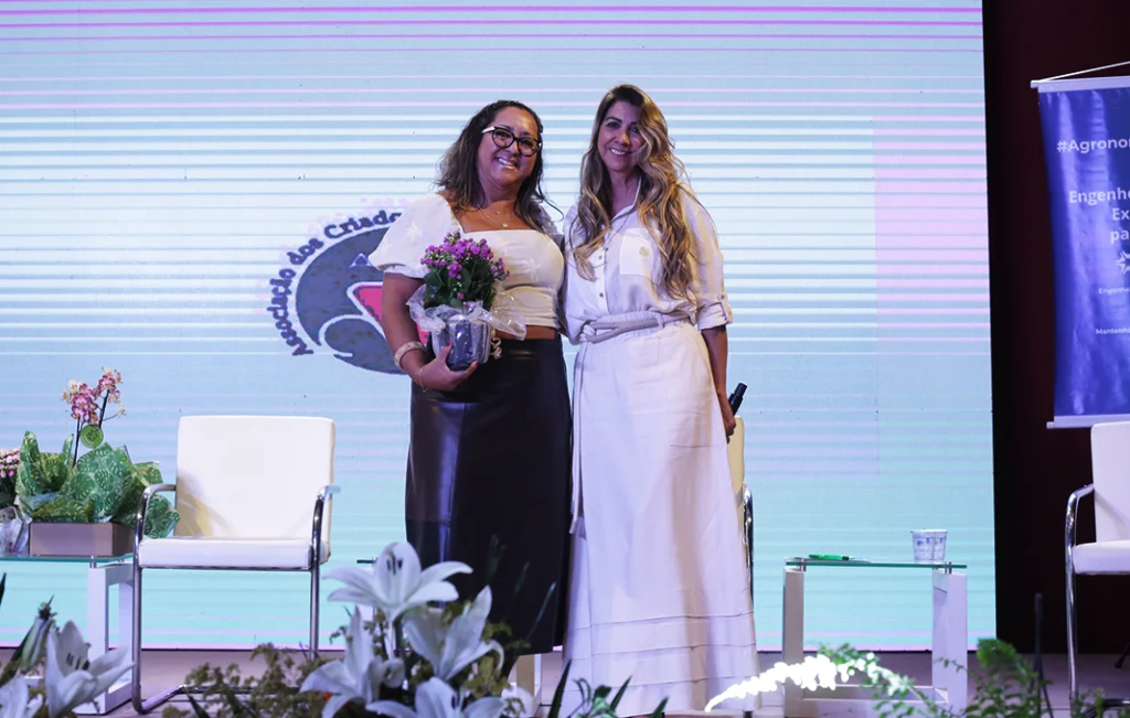 Cristiane Pereira é homenageada na Comissão de Mulheres do Agronegócio por inovações tecnológicas